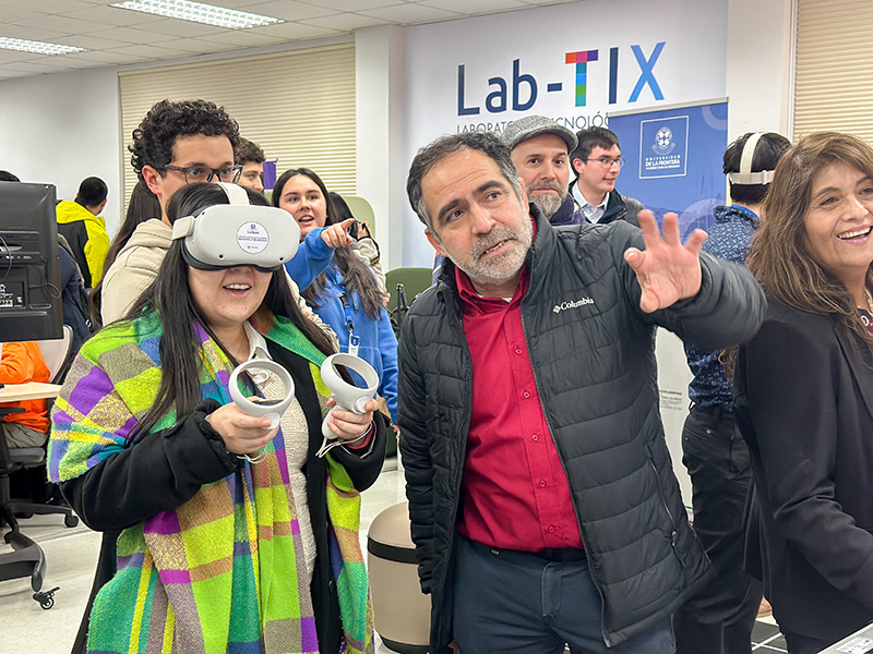 UFRO inaugura Laboratorio Tecnológico de Innovación Experiencial Lab-TIX como apoyo al trabajo pedagógico
