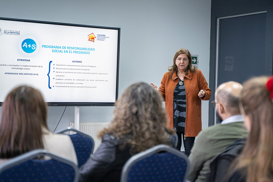Llaman a docentes UFRO a incorporar metodología de Aprendizaje más Servicio a sus planes de estudio